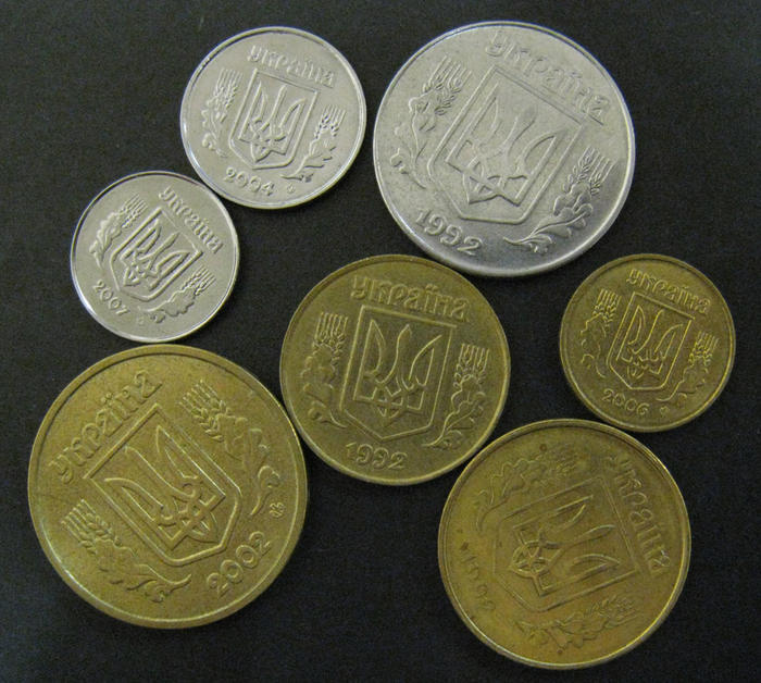 Купить монеты украины. Украинские монеты. Старинные монеты Украины. Старинач украирски монета. Древние монеты Украины.