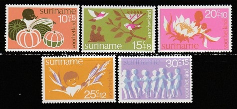 Суринам 1974 год. Программы для детей, 5 марок 