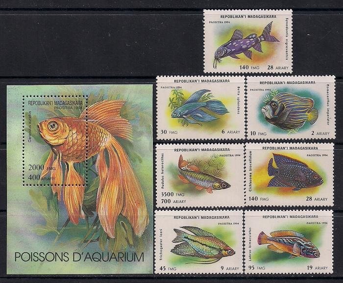 Мадагаскар 1994 год. Аквариумные рыбки. 7 марок и блок