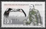 Берлин 1984 год. Немецкий ученый и путешественник Альфред Брем, птица, 1 марка
