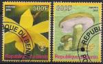 Бенин 2008 год. Цветы и грибы (2). 2 гашеные марки