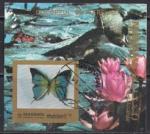 Манама (Аджман) 1972 год. Бабочки и орхидеи. Гашеный блок без зубцов