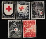Нидерланды 1953 год. Красный крест, 5 марок