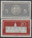 ГДР 1958 год. 400 лет Университету Шиллера в Йене, 2 марки (с наклейкой)