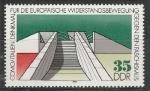 Монумент, ГДР 1988 год, 1 марка