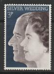 Великобритания 1972 год. Серебряная свадьба королевы Елизаветы II и принца Филиппа, 1 марка из двух.