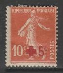 Франция 1914 год. Красный Крест, 1 марка с надпечаткой (наклейка)